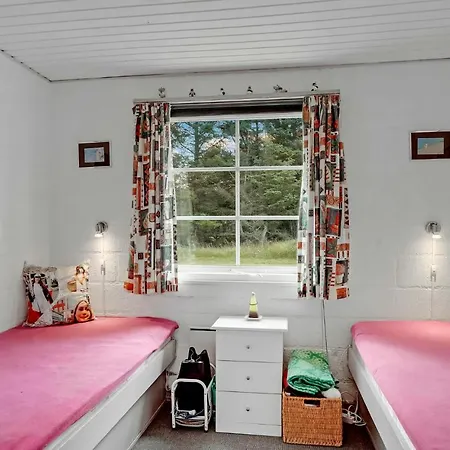 Nyaraló In With 3 Bedrooms And Wifi *